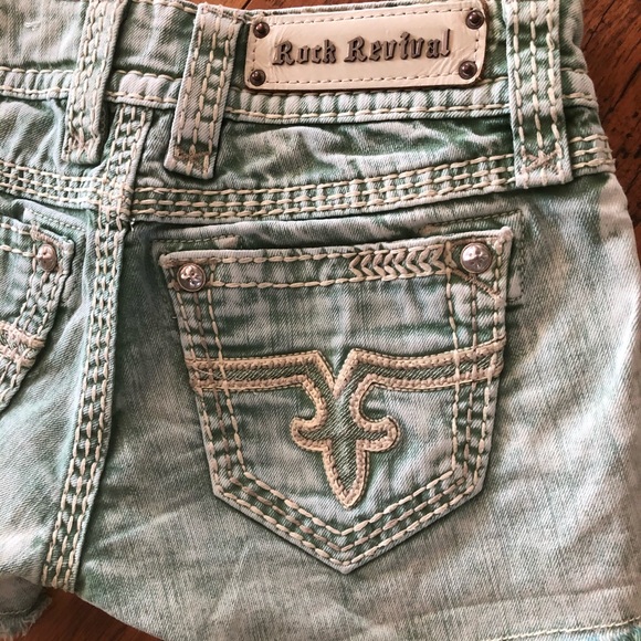 SOLD on MERC*  25 Mint Rock Revival Shorts - Picture 2 of 7